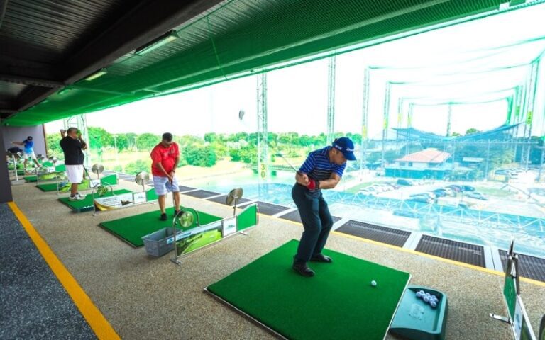 Golf driving ranges in Hanoi