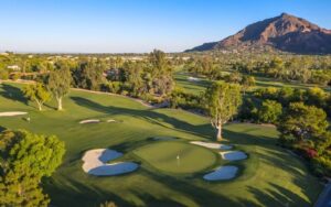 Paradise valley golf resort