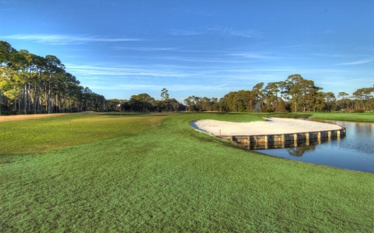 Pine Lake Golf Club