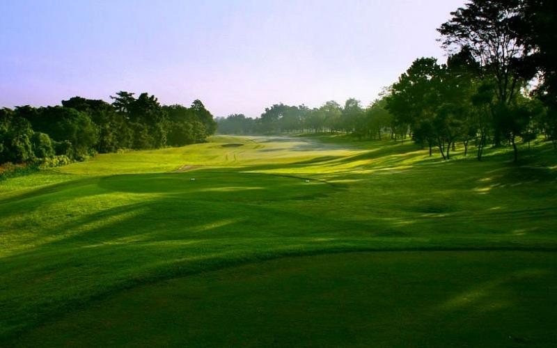 Lapangan Golf 1