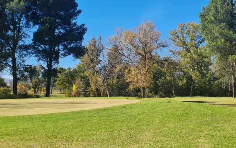 queenstown golf club 2