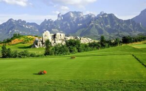 Zhangjiajie Tianmen Golf Club