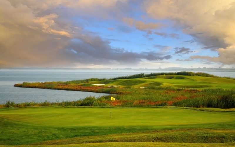 Binhai Lake Golf Club