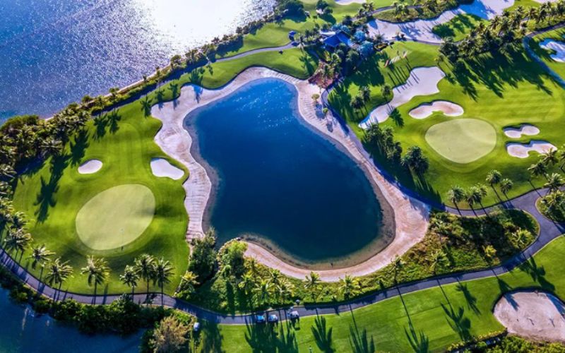 Sanya Begonia Bay Peninsula Golf Club