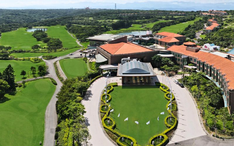 Sunrise Golf & Country Club